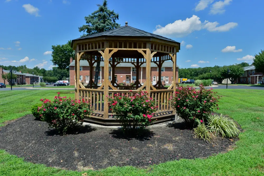 Roberts Mill Apartments & Townhomes