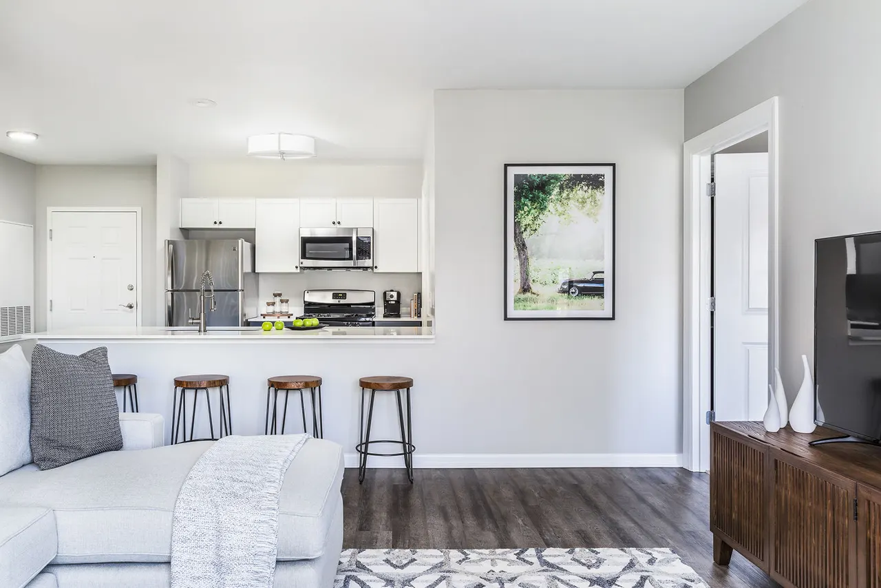 Pembroke Woods Apartments