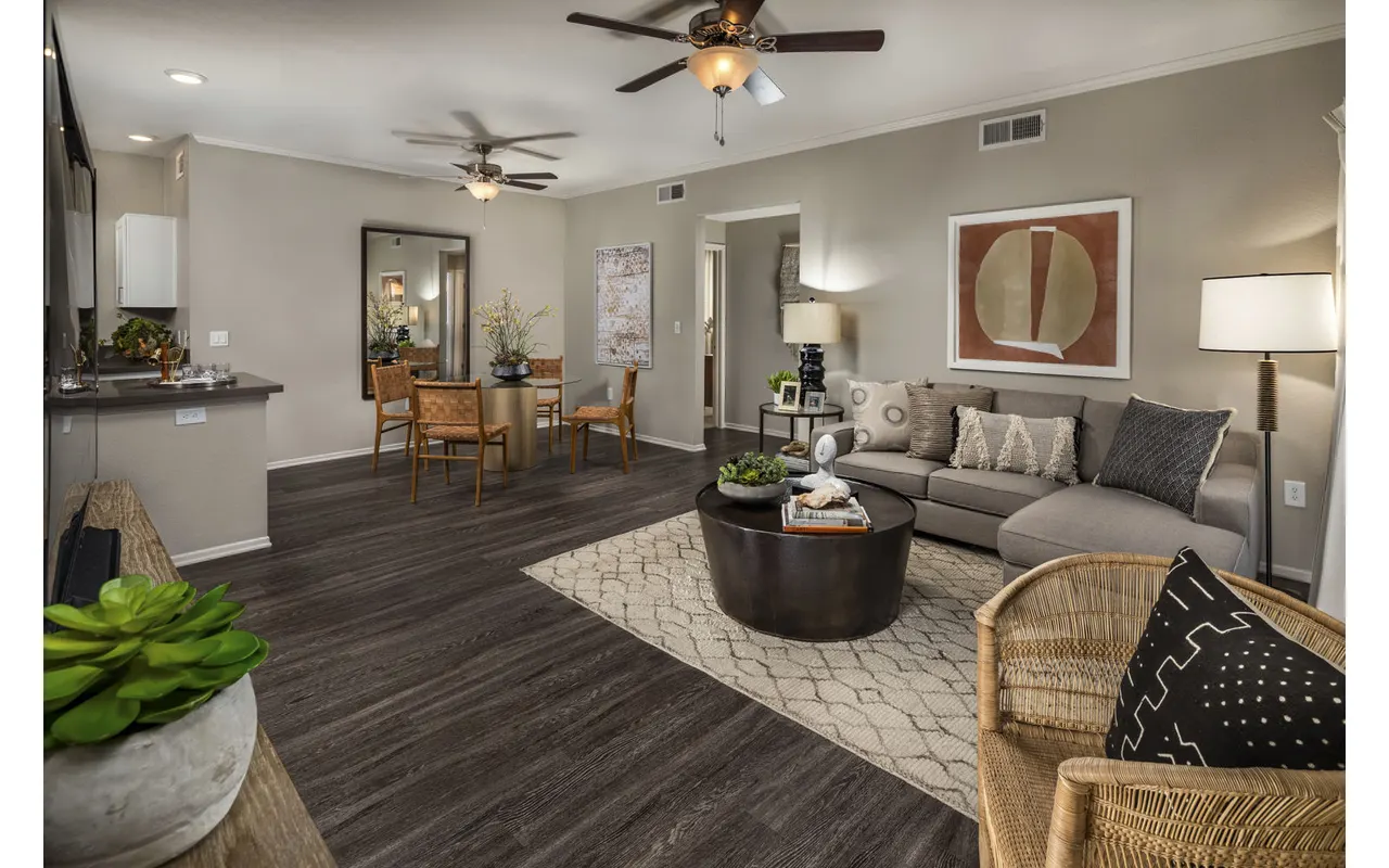 Colonnade Apartments