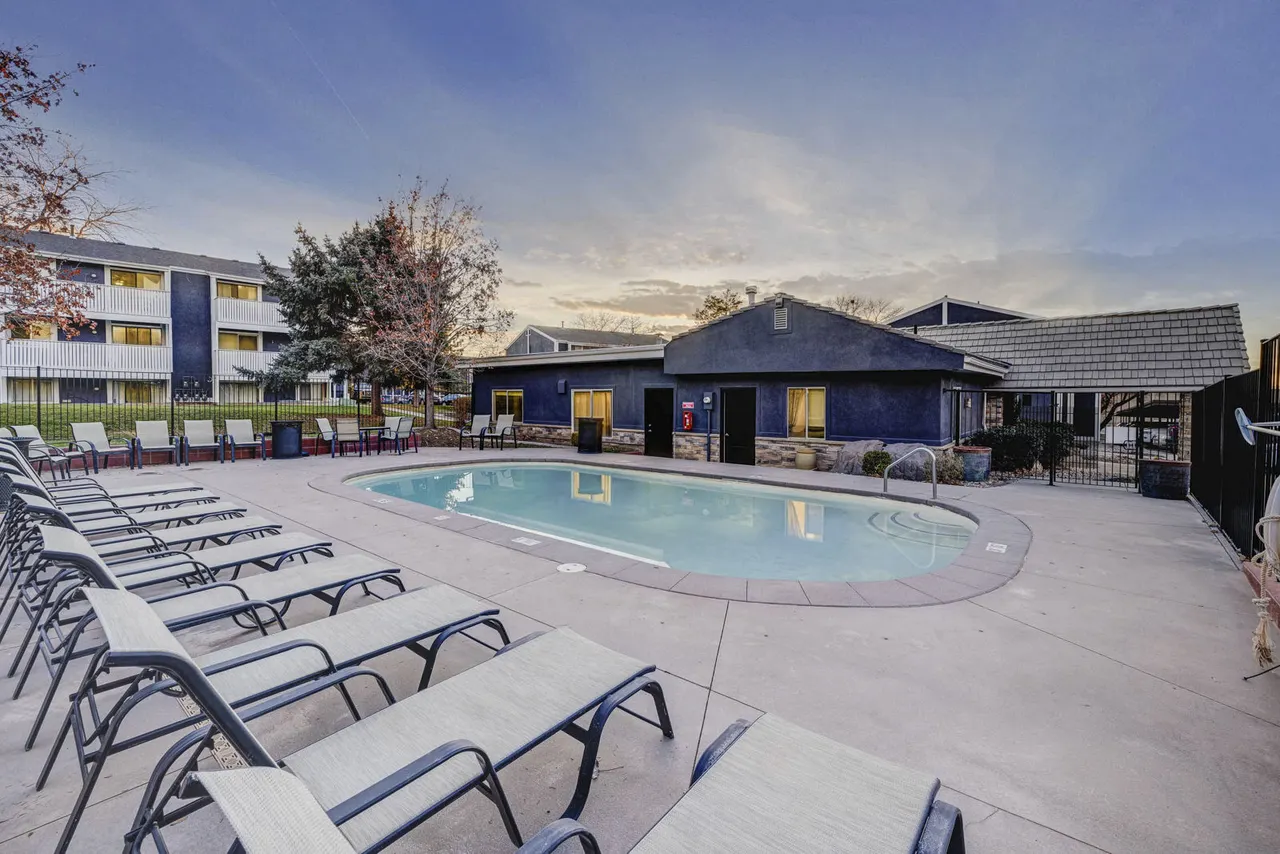 The Pointe at Northridge
