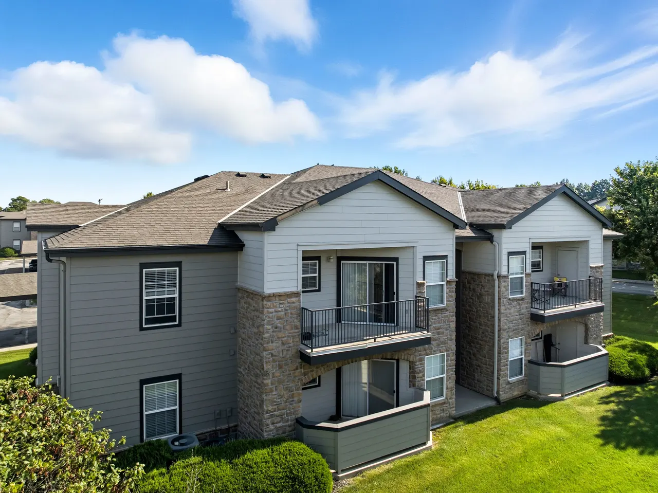 Highpointe Village