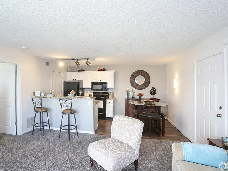 Pinegate Apartments