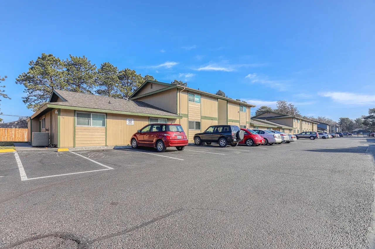 Windsong Apartments