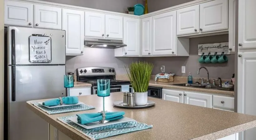Shadow Creek Apartments