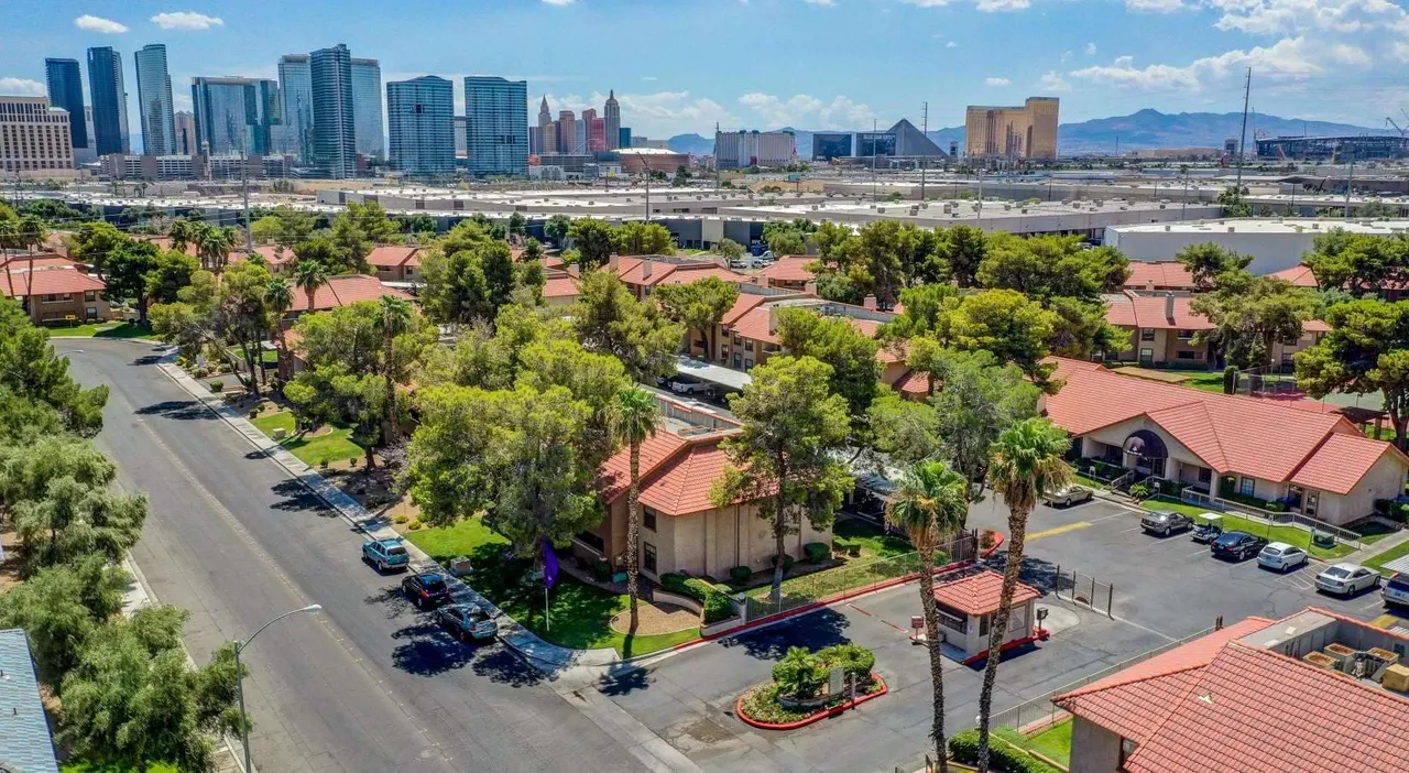 Rancho Del Sol Apartments