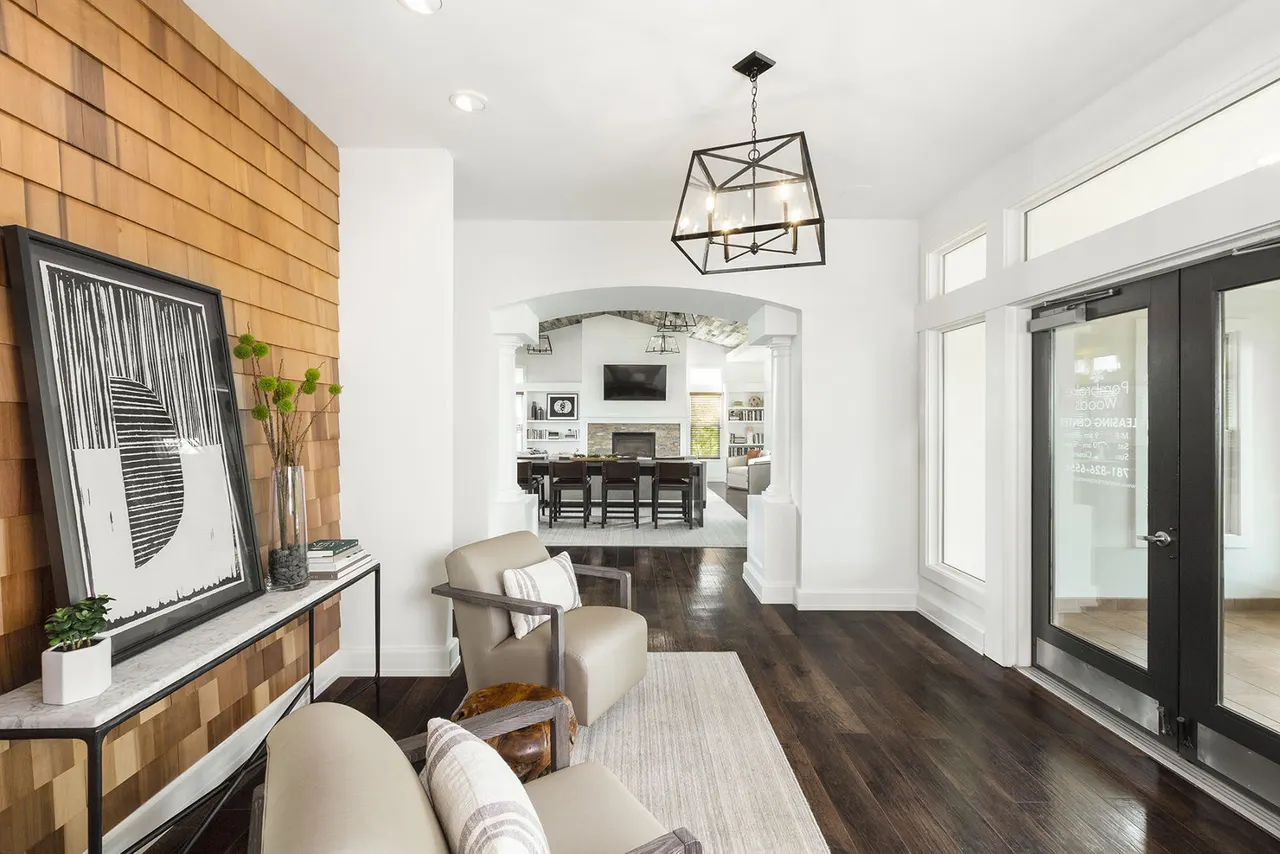 Pembroke Woods Apartments