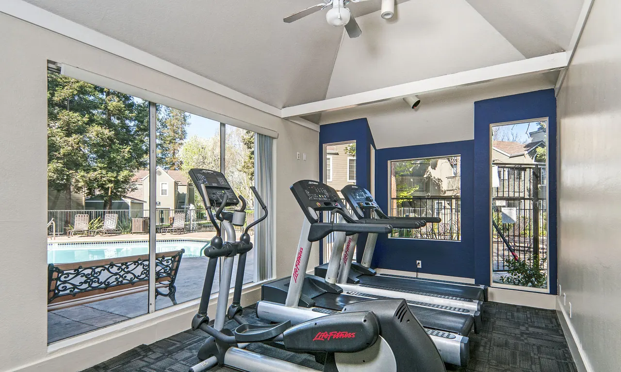 Wood Creek Apartments