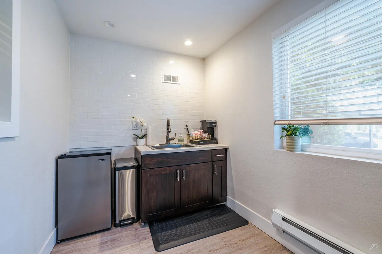Quartz Creek Apartments