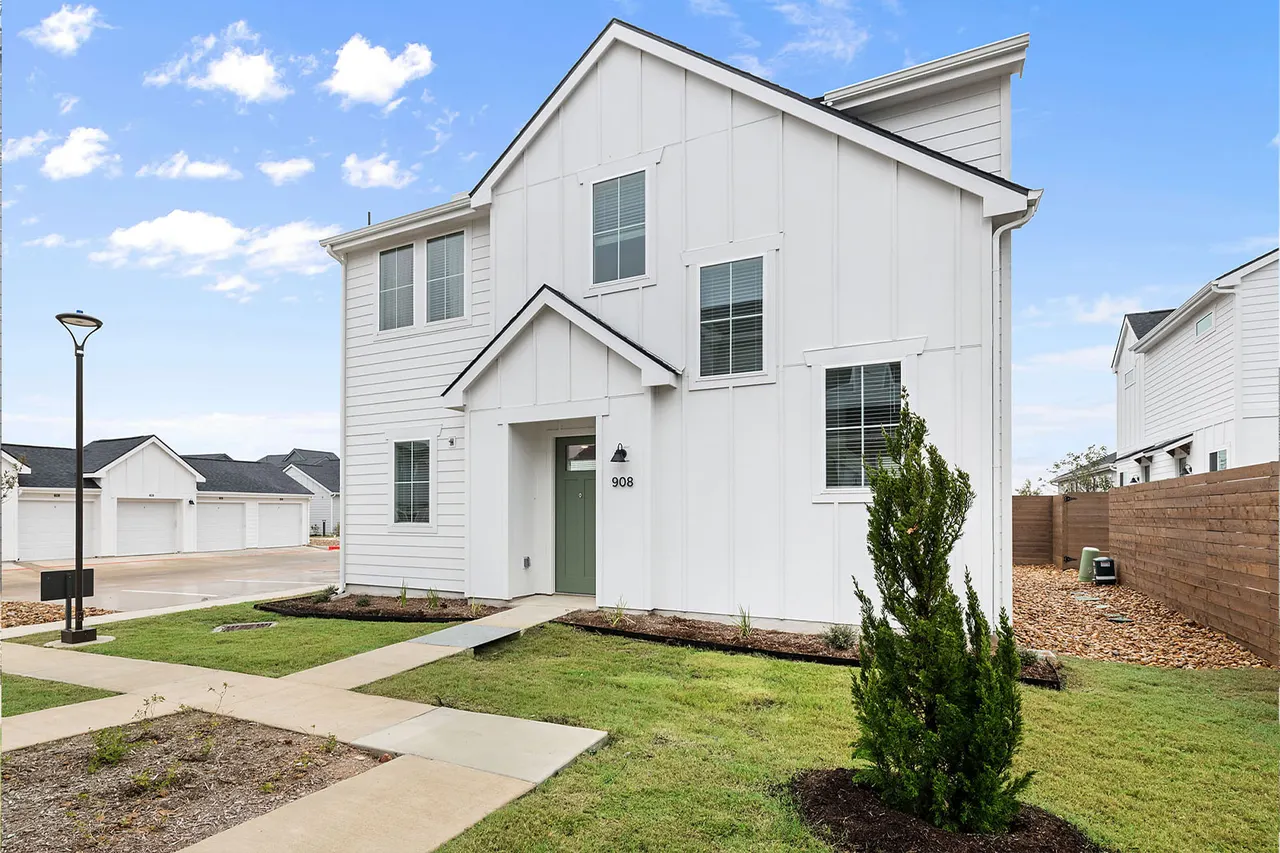 Yardhomes Trailside