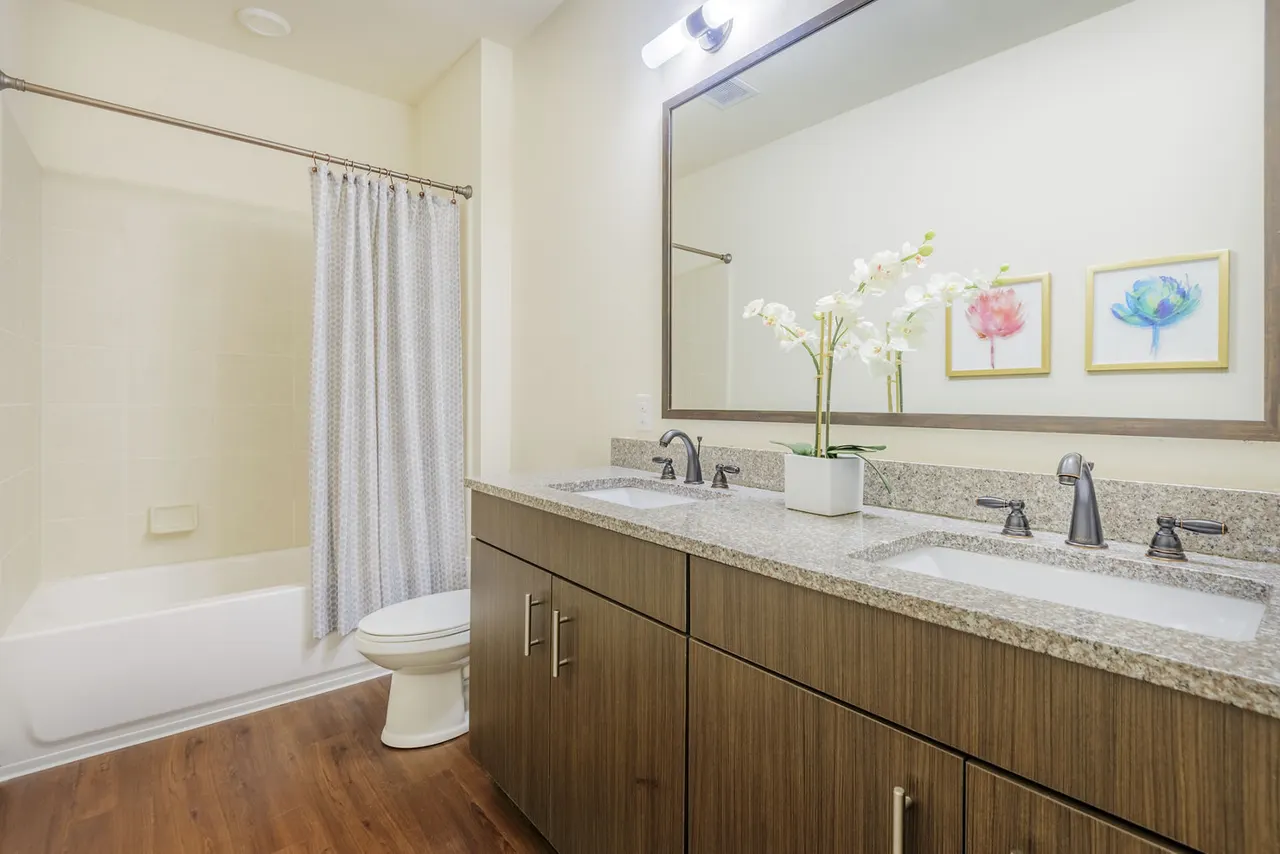 M Station Apartments