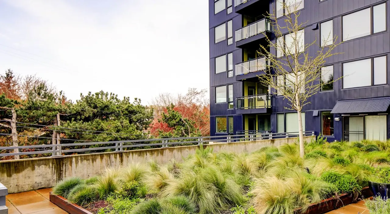 Angeline Apartments