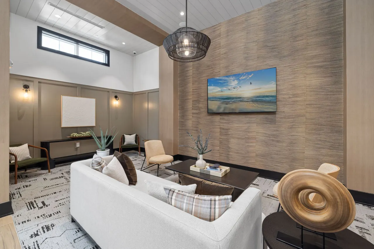 The Lindley at Grove 98 Apartments