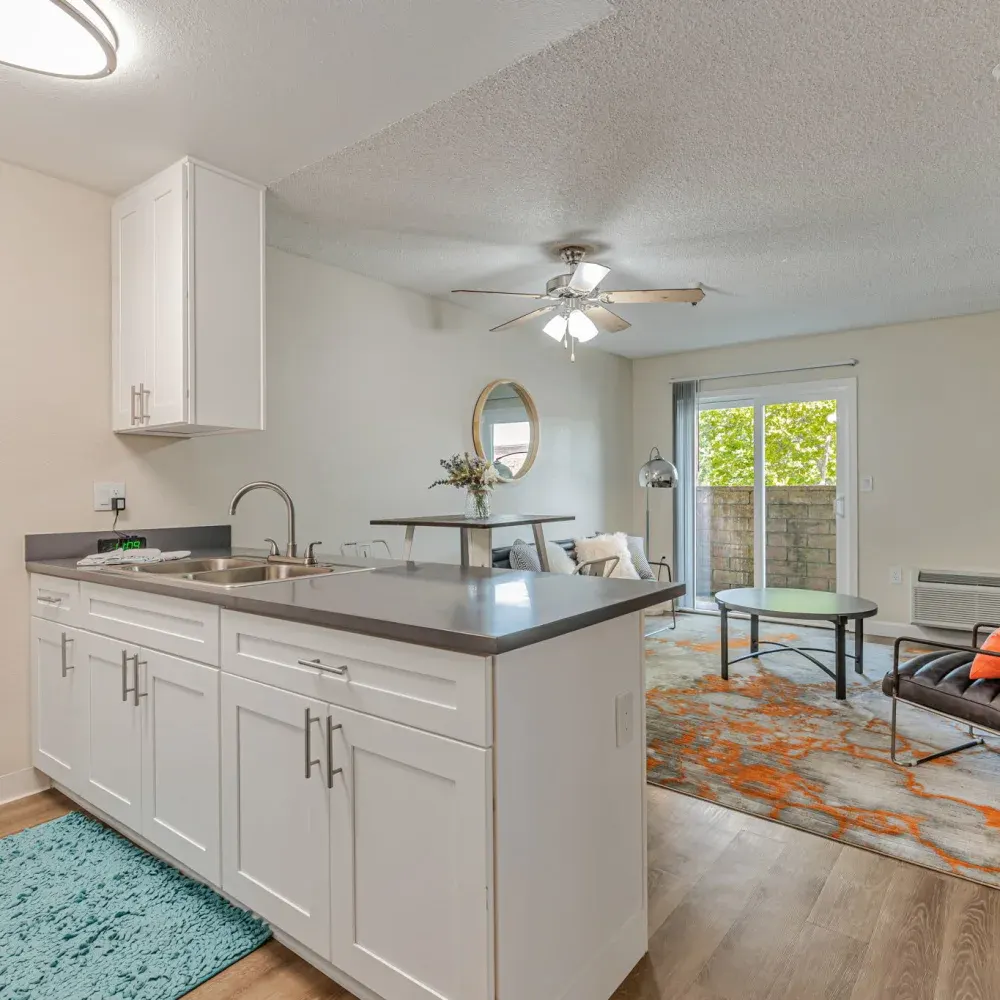 Martinez Hillside Apartments