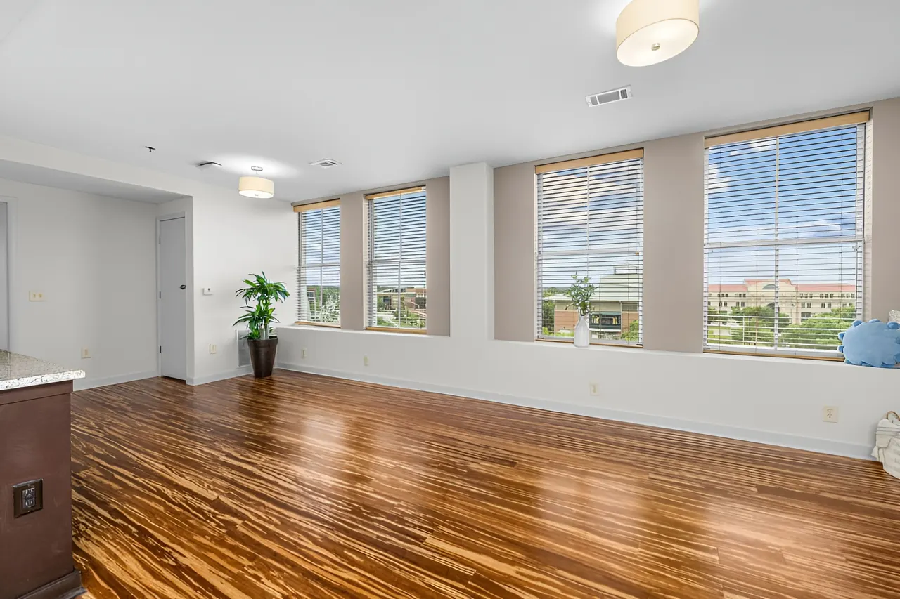 Lofts at 401 Cherry