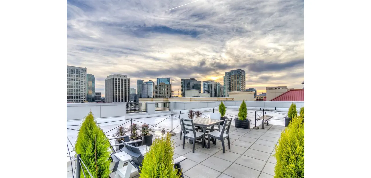 Park Metro Apartments