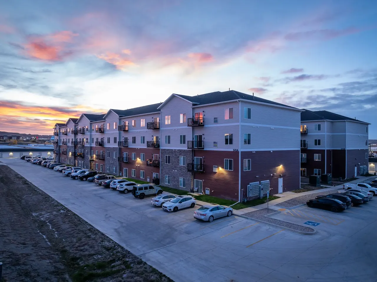 10Bedrock Apartments