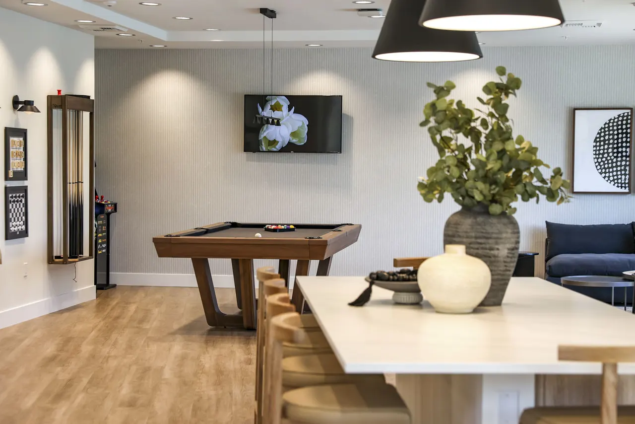 The Grove at Woodlake Apartments