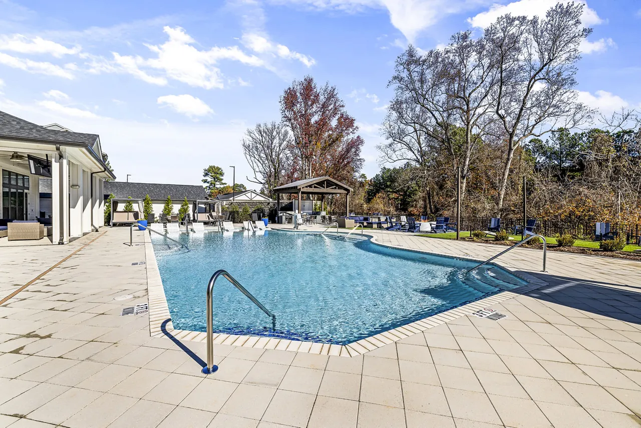 Arlow at Blue Ridge Apartments