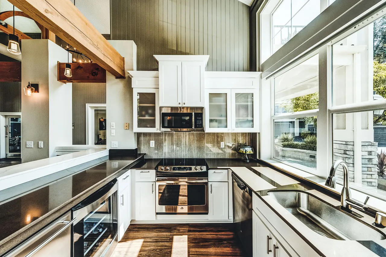Bella Vista Apartments