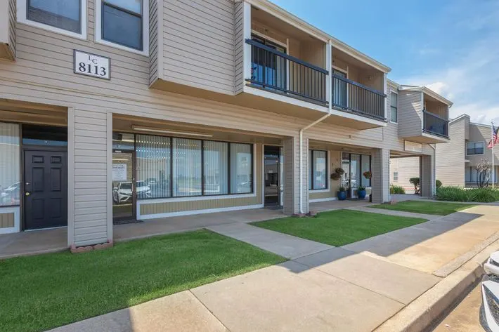 Lightning Creek Apartments