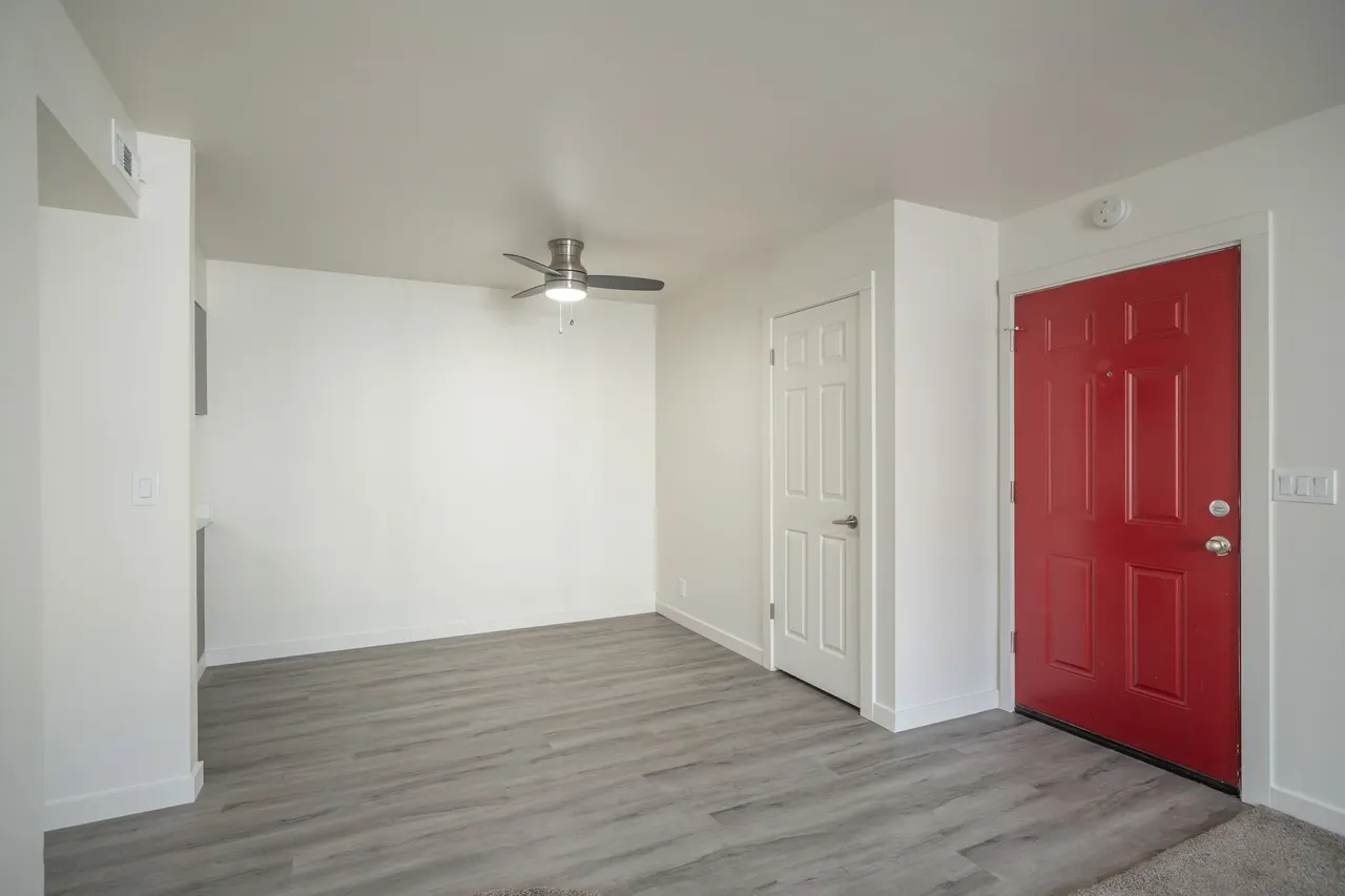 Summit Apartments