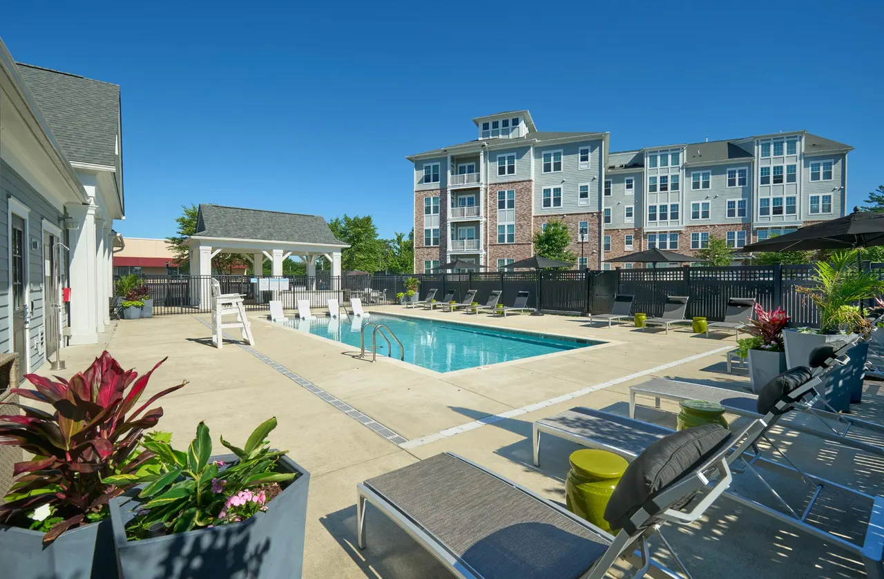 1274 at Towson