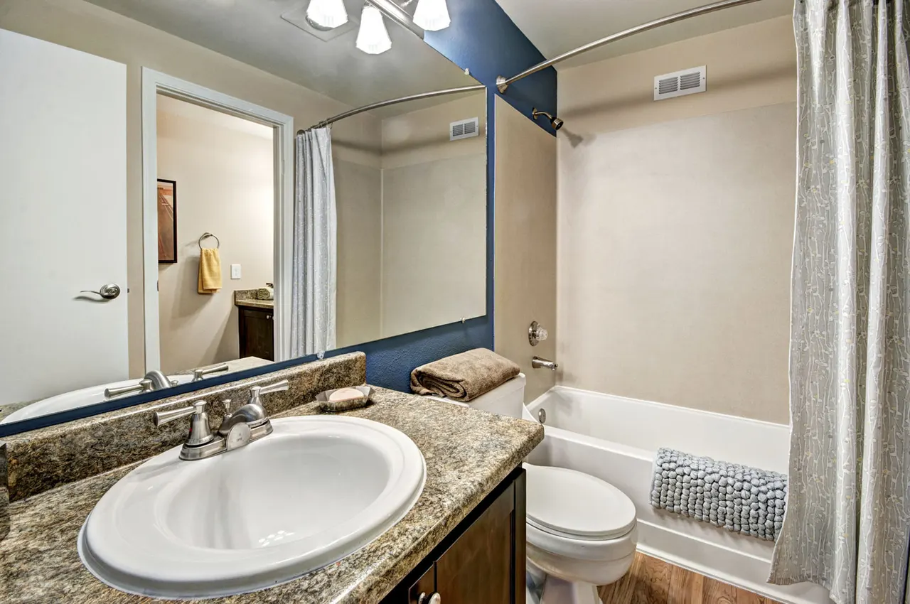 Bay Court at Harbour Pointe Apartments