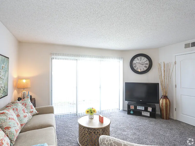 Pinegate Apartments