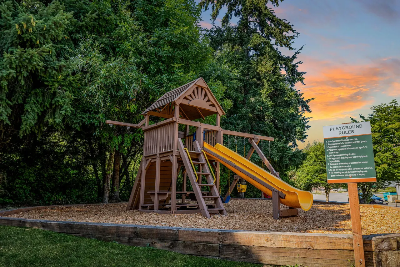 Sitka Heights Apartments