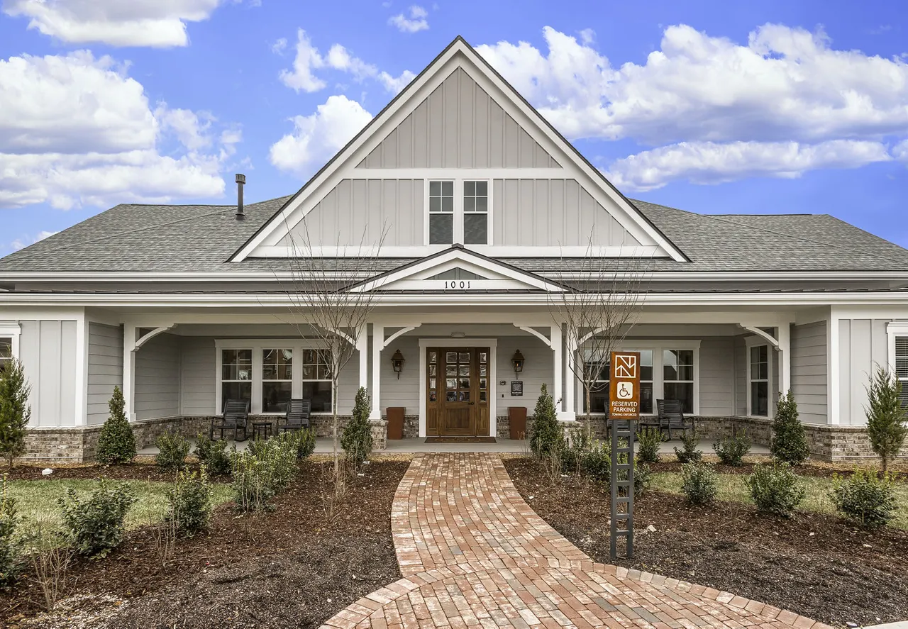 Heartwood at Lockwood Glen Apartments