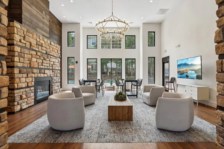 The Ridge at Lowry Apartments