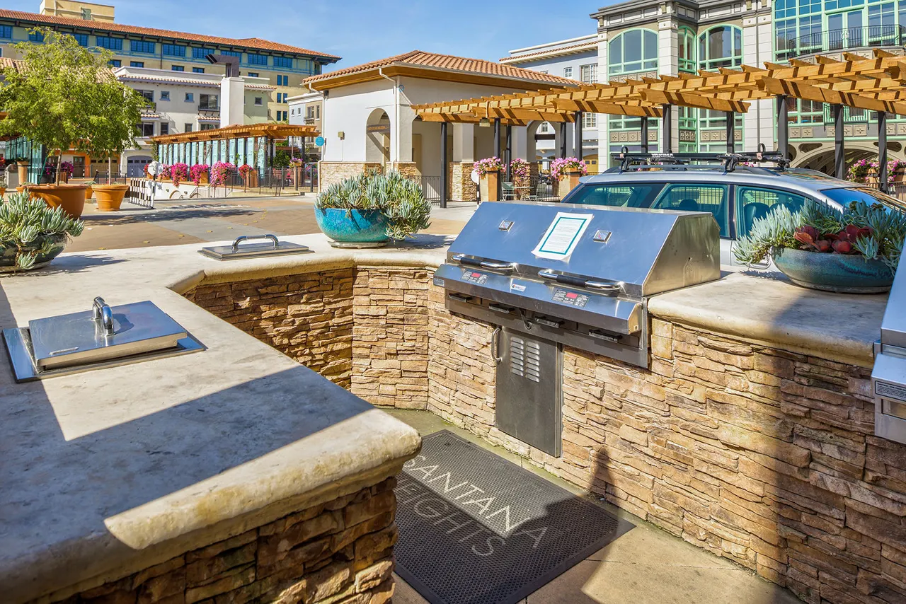 Santana Heights
