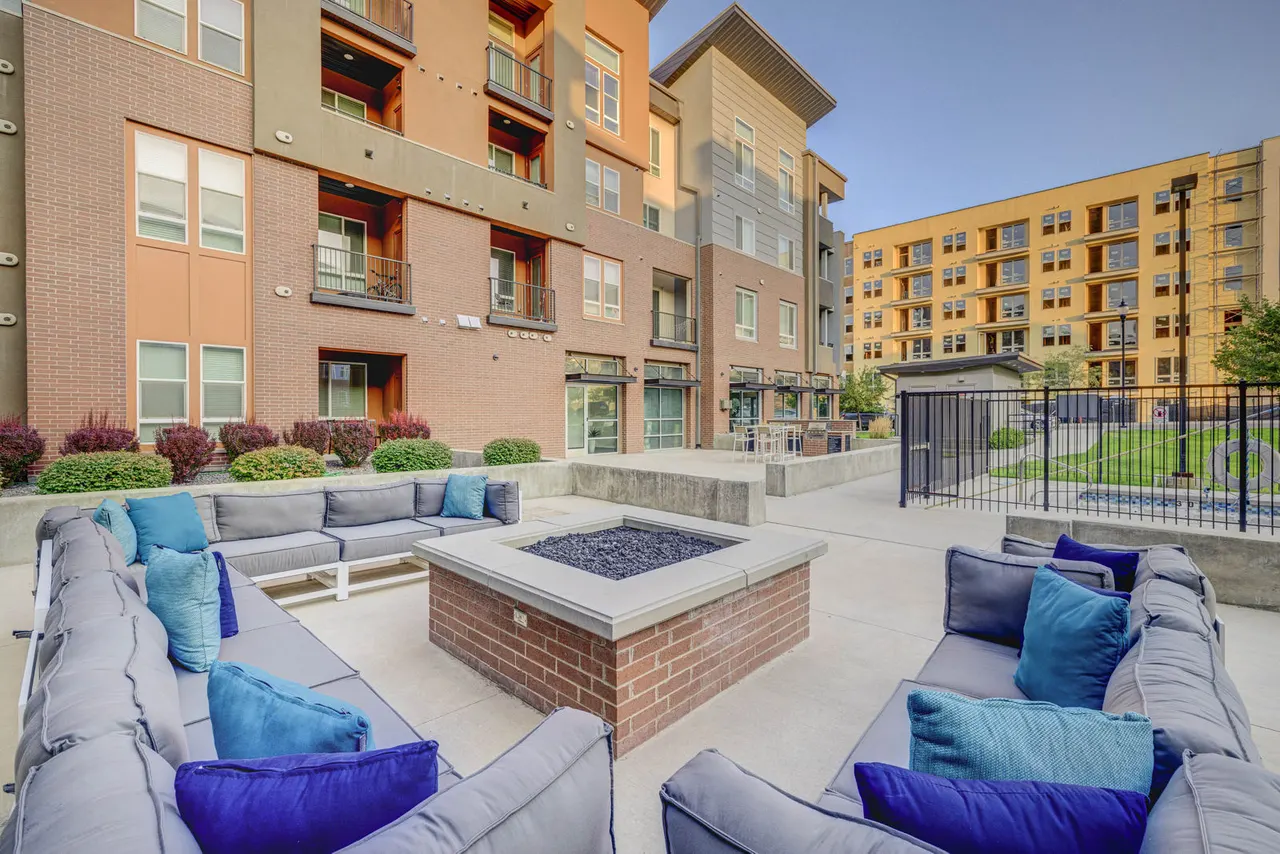 Novi at Jordan Valley Station Apartments