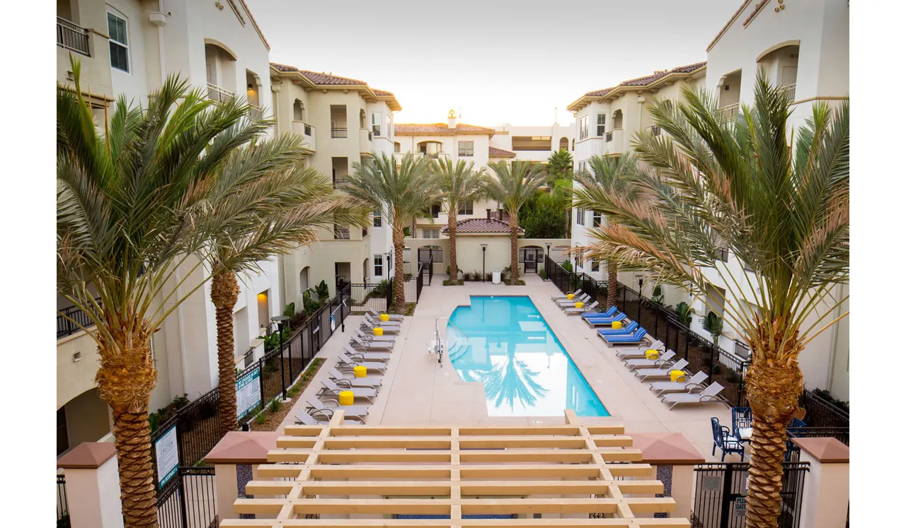Blue Sol Apartments