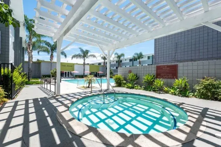 Meridian Pointe Apartments