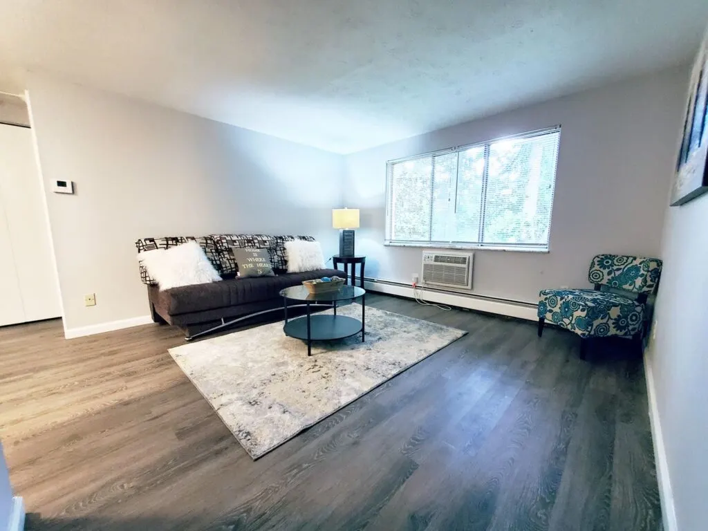 Smartland Parkwood Manor Apartments