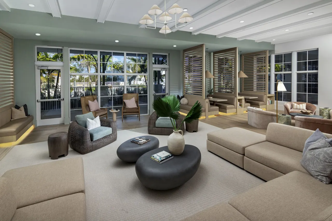 Marlowe Naples