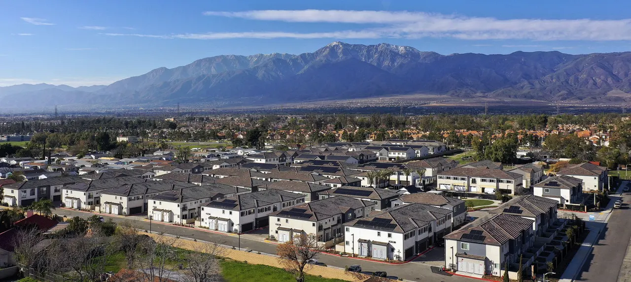 Serena Village