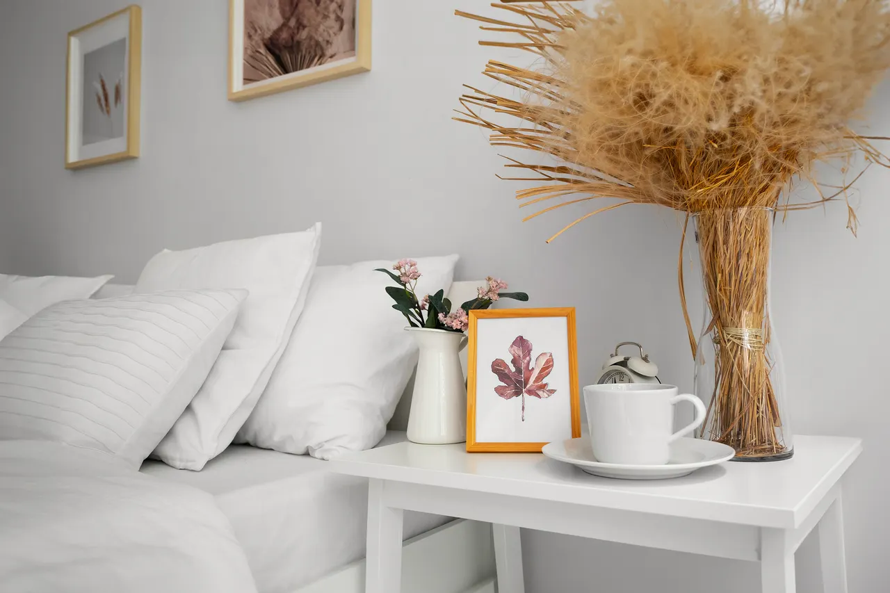 Seasons & Woodale Apartments