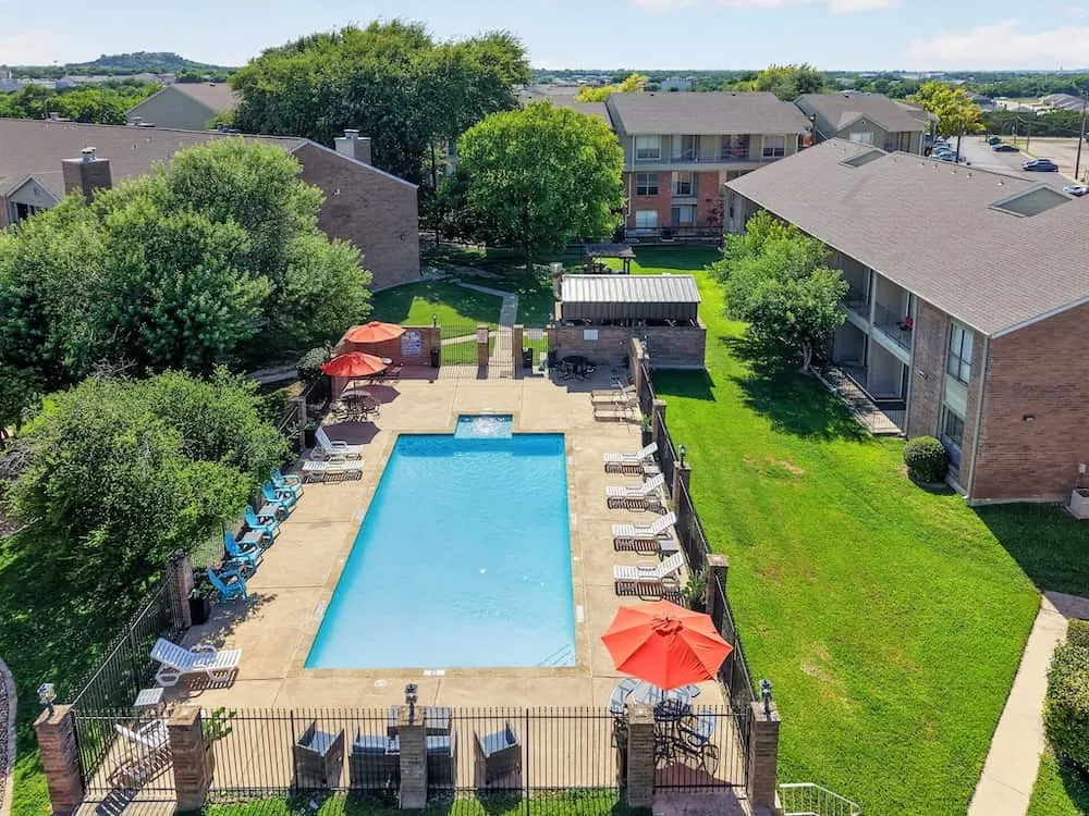 The Heights at 701 Apartments