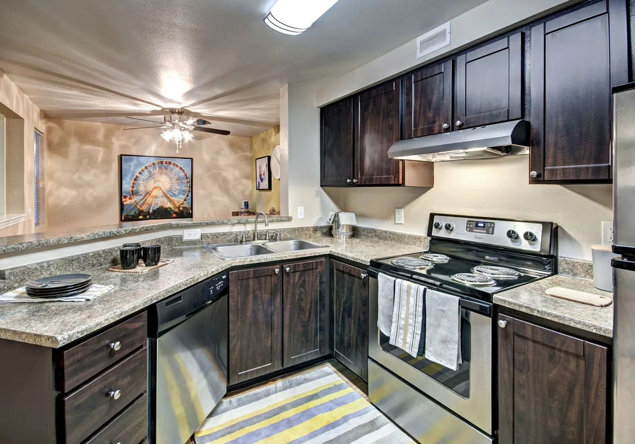 Bay Court at Harbour Pointe Apartments