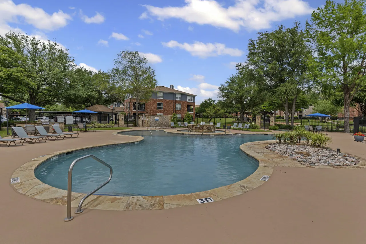 Settlers Gate Apartments