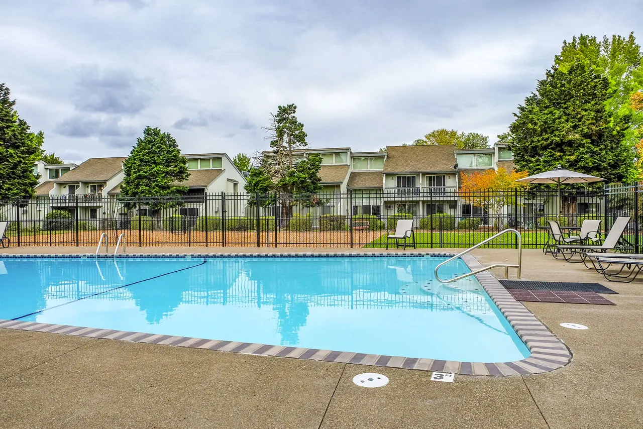 Meadowlawn Apartments