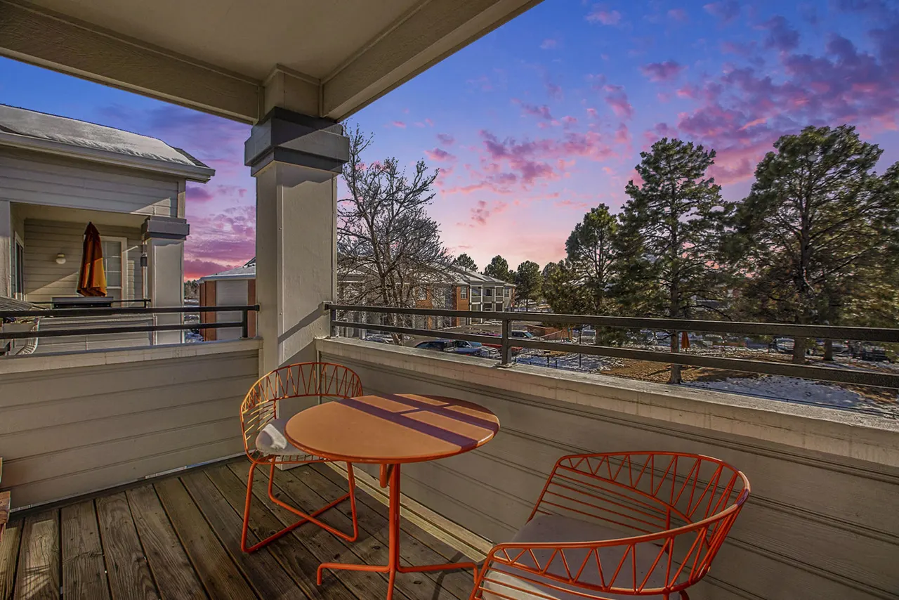 Monte Vista Apartments