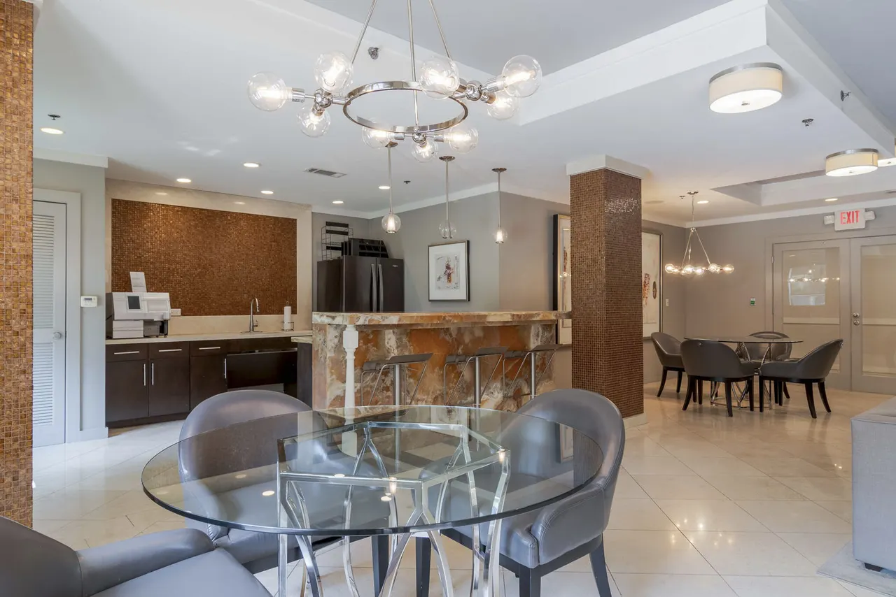 Peachtree Dunwoody Place
