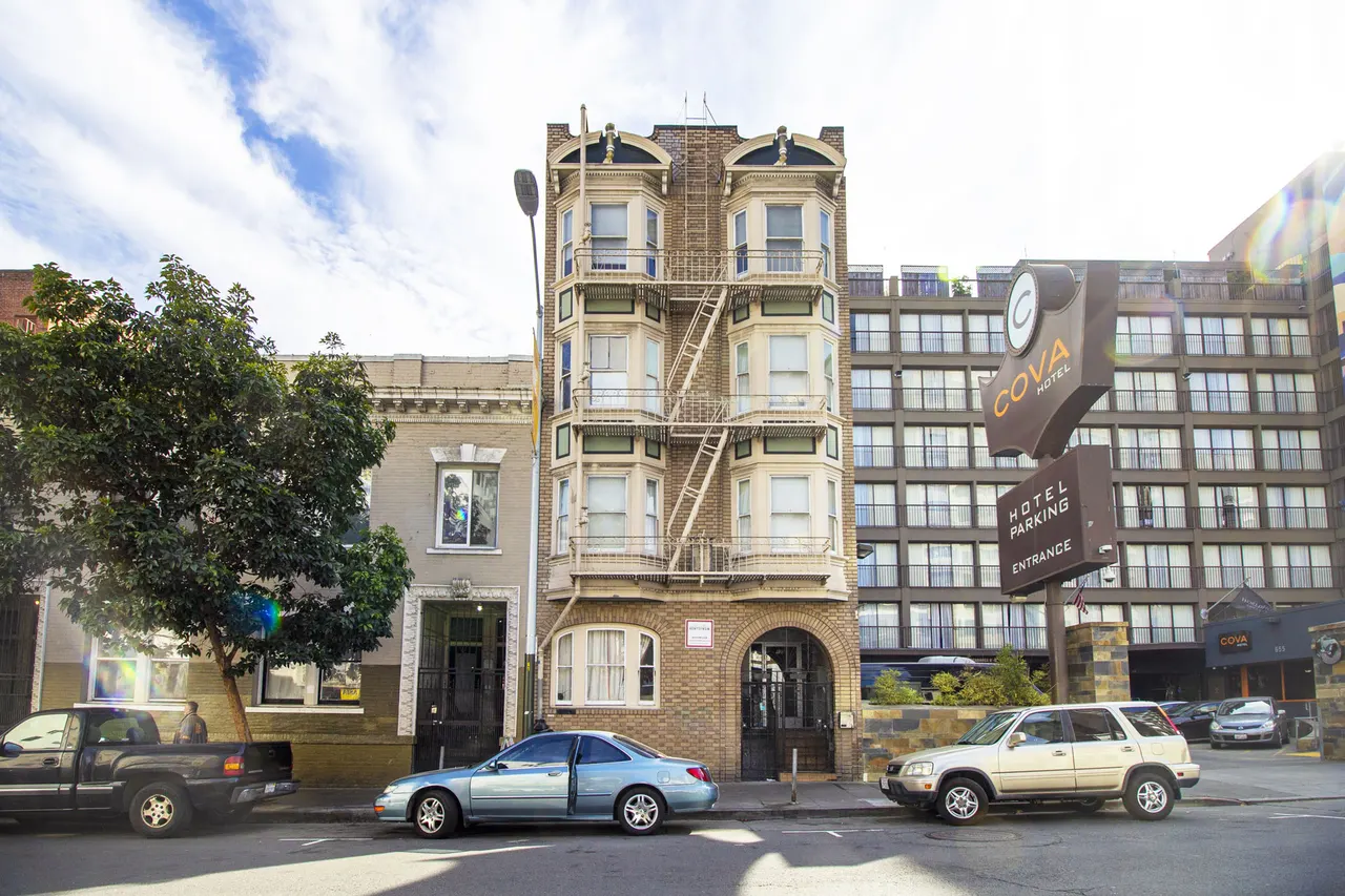 635 Ellis Apartments