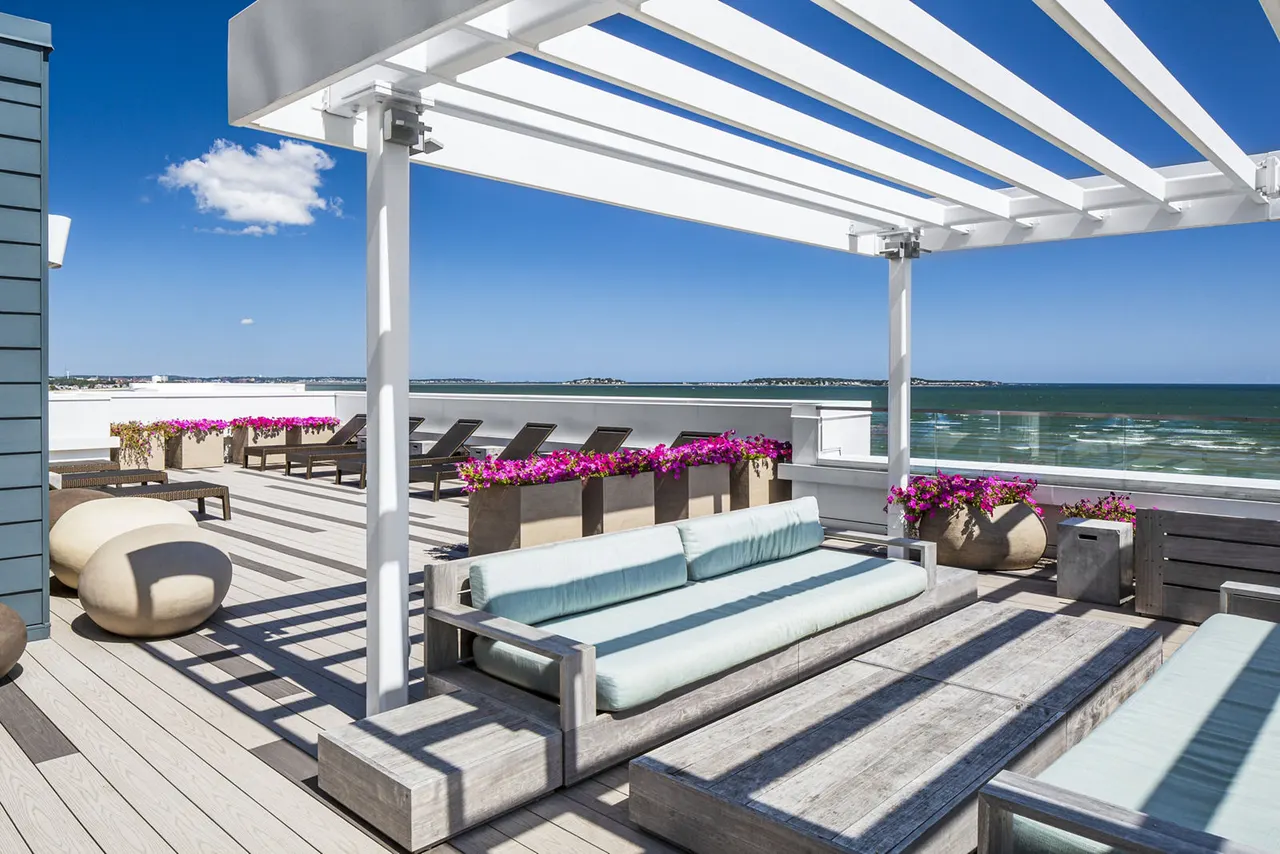 Ocean 650 Apartments