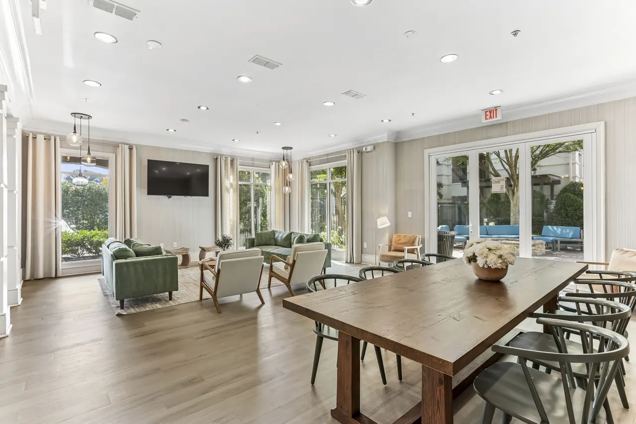 Avana Uptown Apartments