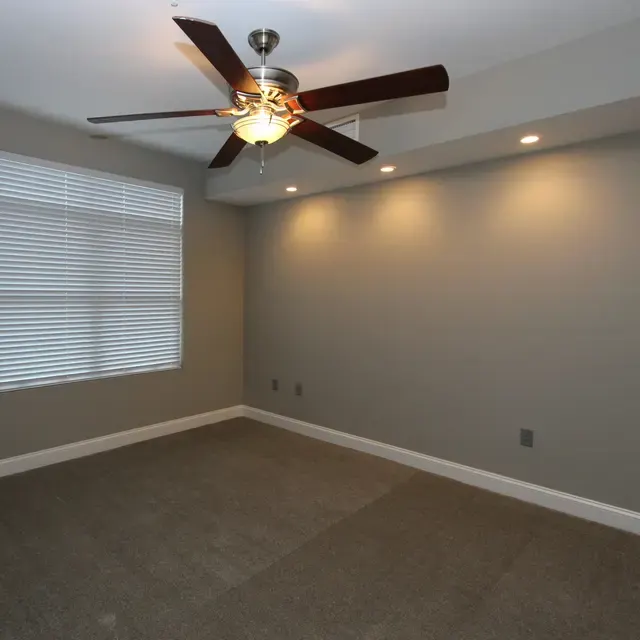770 Elmwood Apartments