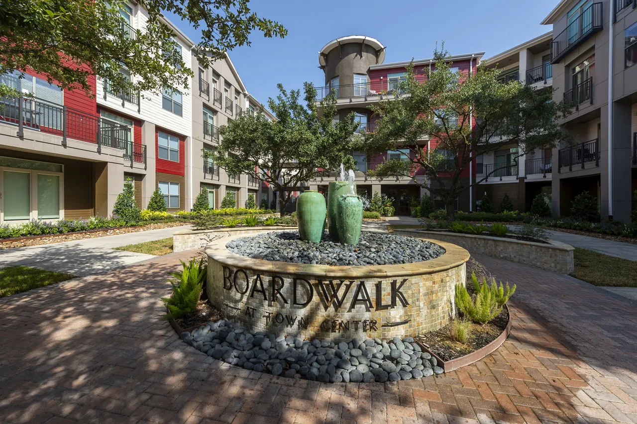 Boardwalk at Town Center Apartments